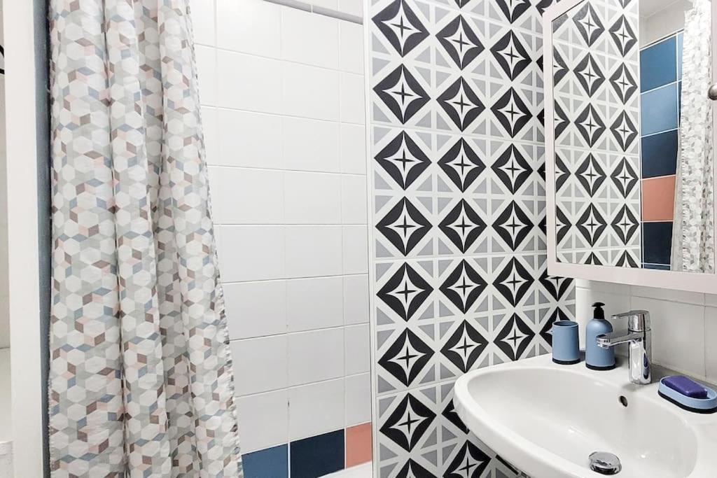Le Paisible - Parking Privatif Et Balcon Appartement Nancy Buitenkant foto